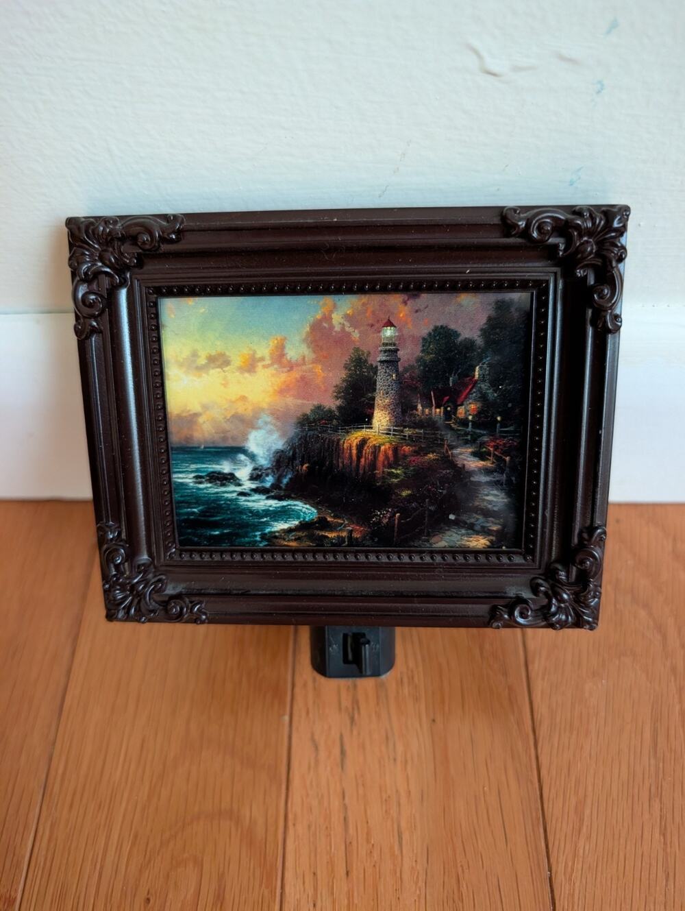 Thomas Kinkade The Light of Peace framed accent print nightlight Works Tested
